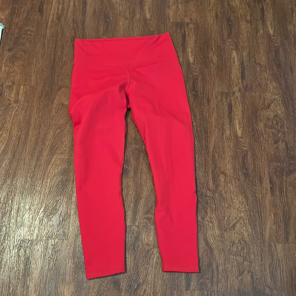 Fabletics Powerhold Yoga Leggings 3/4, Red, Sz M, LN